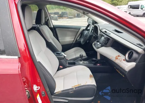 2018 Toyota Rav4 Xle z USA, uszkodzony, nr VIN 2T3RFREV5JW821218